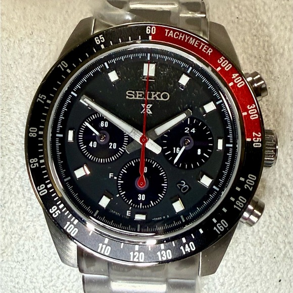 Seiko Prospex Chronograph Date Red/Black Classic Mens Watch - Picture 2 of 8